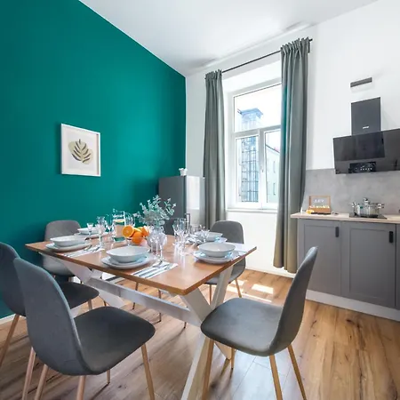 Majestic Square View Apartamento Praga